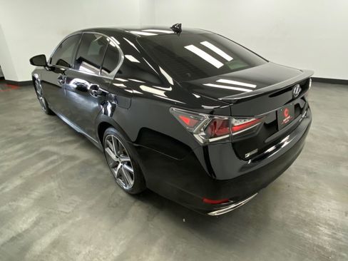 Used 2019 Lexus GS 350 F Sport w/ Preferred Accessory Package AWD/4WD image 4