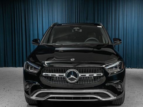 Certified 2025 Mercedes-Benz GLA 250 image 2