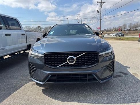 Used 2023 Volvo XC60 B5 Plus w/ Climate Package image 10
