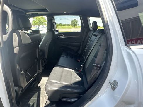Used 2021 Jeep Grand Cherokee Limited image 13