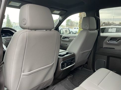 Used 2023 GMC Sierra 1500 SLT w/ SLT Premium Package image 24