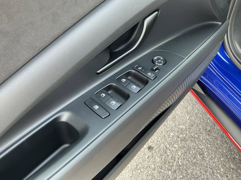 New 2025 Hyundai Elantra N image 13