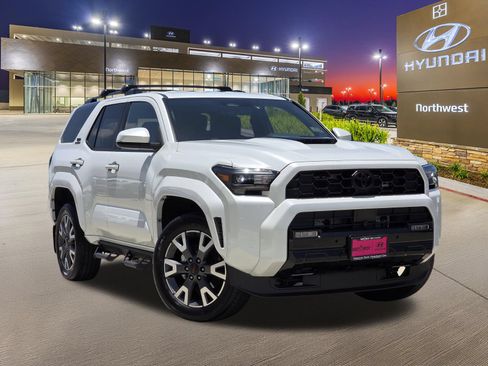 Used 2025 Toyota 4Runner TRD Sport RWD image 3