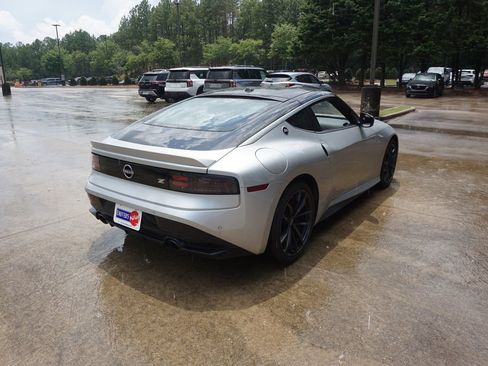 Used 2025 Nissan Z Performance w/ Floor Mat Package RWD image 18