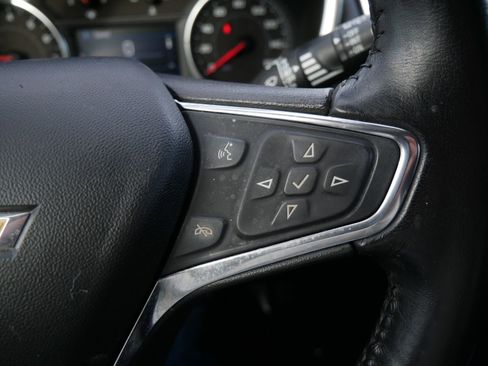 Used 2020 Chevrolet Equinox LT image 25