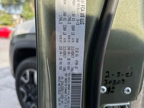 Used 2020 Jeep Compass Trailhawk image 31