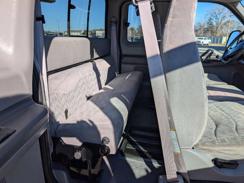 Used 1999 Ford F350 XLT image 16