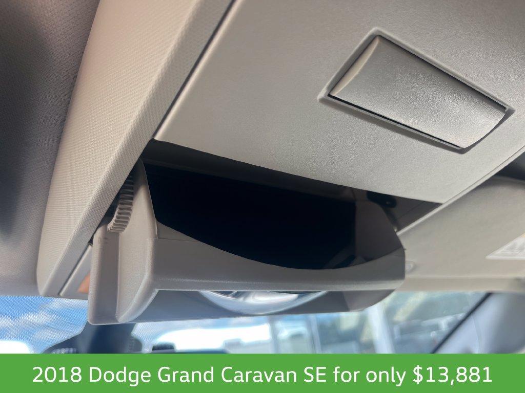 Used 2018 Dodge Grand Caravan SE w/ UConnect Hands-Free Group FWD image 24