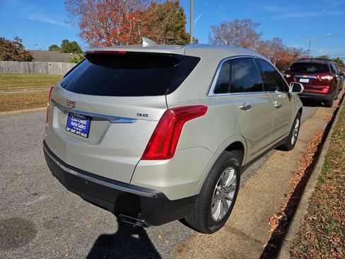 Used 2017 Cadillac XT5 Luxury w/ Driver Awareness Package image 6