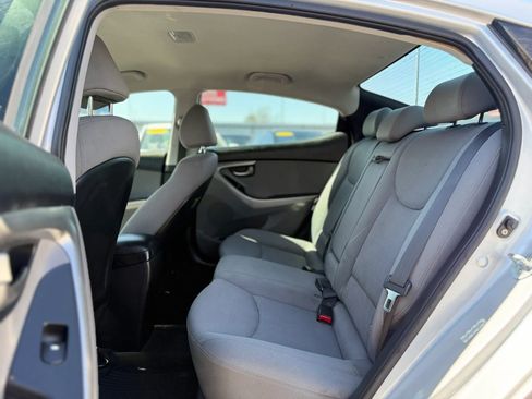 Used 2013 Hyundai Elantra GLS image 23