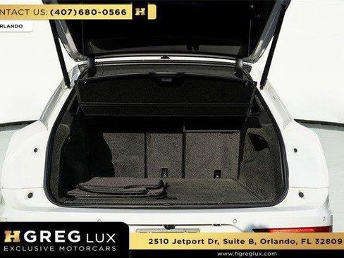 Used 2022 Bentley Bentayga image 35