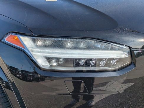 Used 2022 Volvo XC90 T6 Inscription w/ Climate Package image 9