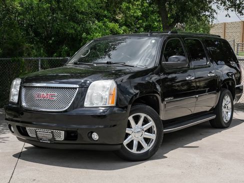 Used 2013 GMC Yukon XL Denali AWD/4WD image 12