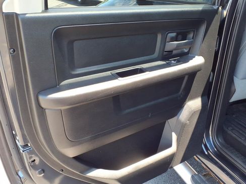 Used 2015 RAM 1500 Express AWD/4WD image 7