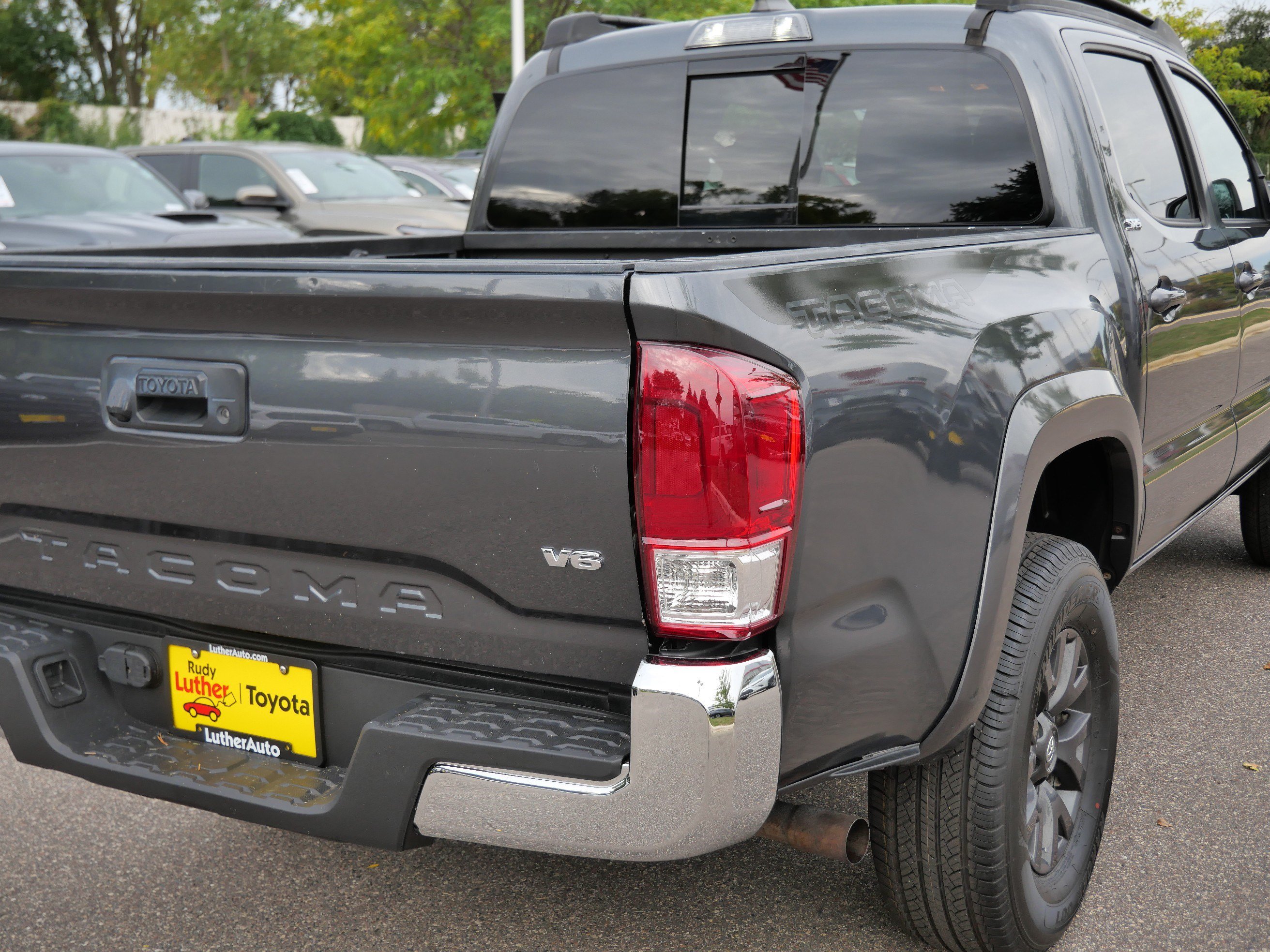 Certified 2020 Toyota Tacoma SR5 AWD/4WD image 18