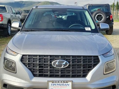 New 2026 Hyundai Venue SE image 21