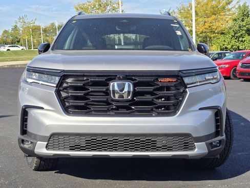 New 2025 Honda Pilot TrailSport image 13