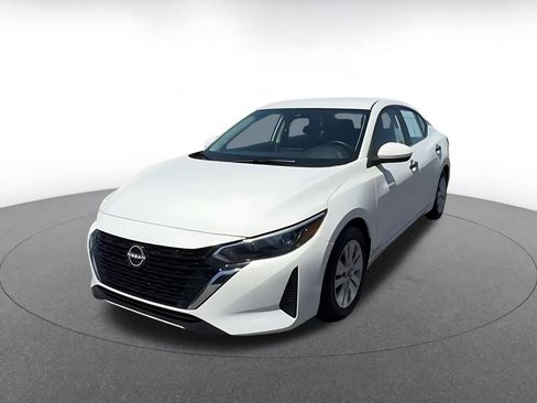 Used 2025 Nissan Sentra S FWD image 7