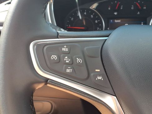 Used 2023 Chevrolet Equinox LT AWD/4WD image 15
