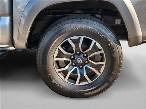 Used 2021 Toyota Tacoma TRD Sport image 23