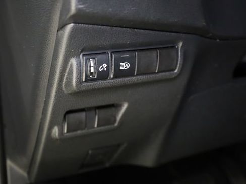 Used 2022 Toyota Corolla Cross LE image 14