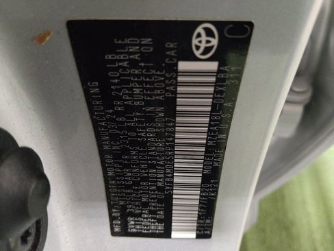 Used 2024 Toyota Corolla LE image 33