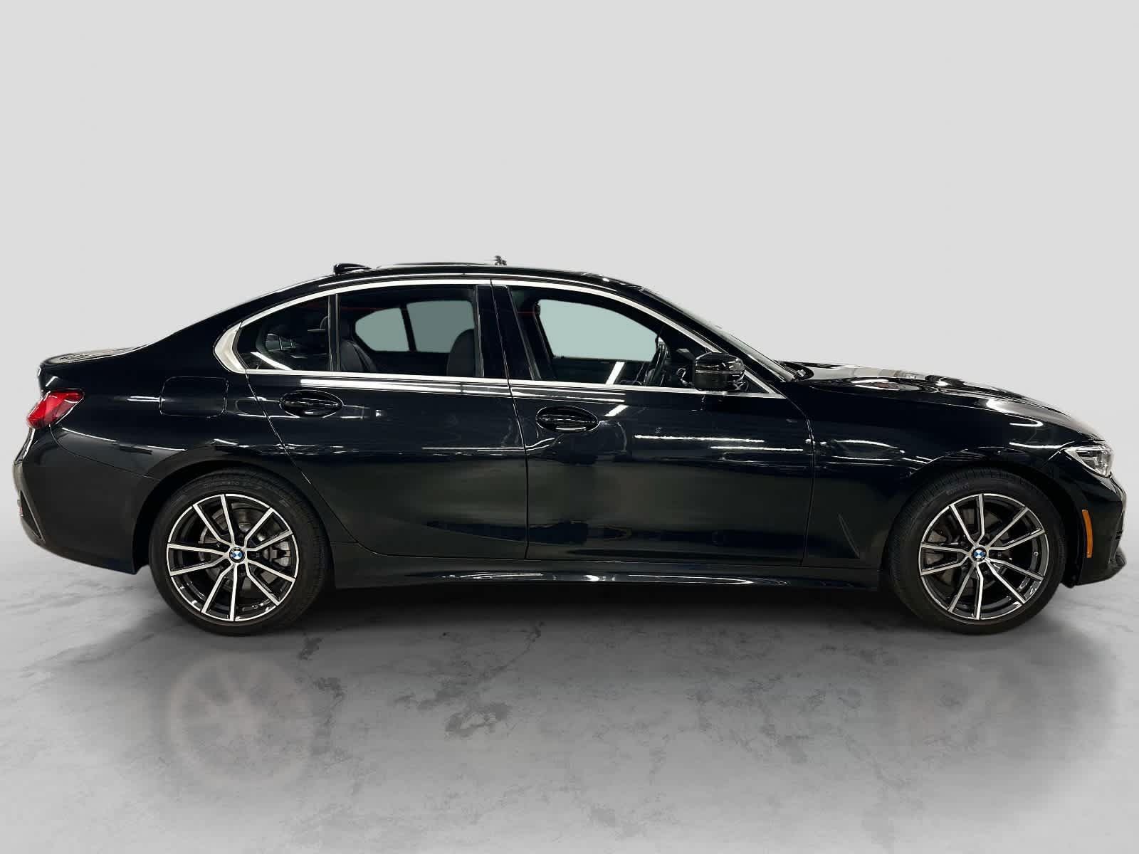 Used 2021 BMW 330i xDrive Sedan w/ Convenience Package AWD/4WD image 6