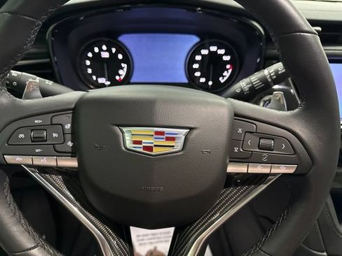 Used 2024 Cadillac XT6 Sport w/ Technology Package AWD/4WD image 13
