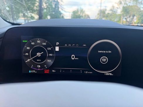 Certified 2023 Kia Niro Wind w/ Wind Preserve Package FWD image 13