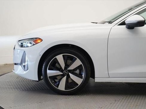 New 2025 Audi A5 2.0T Prestige image 2