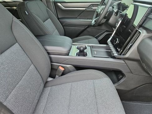 New 2026 GMC Acadia Elevation image 11