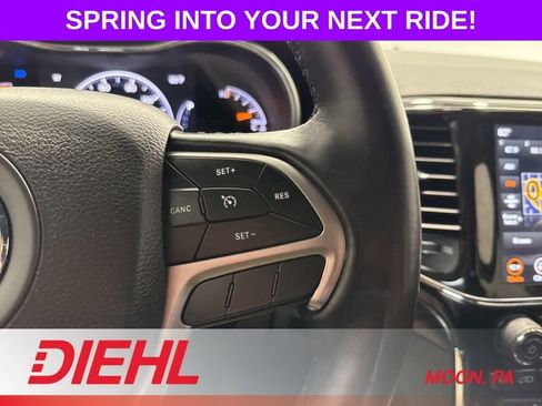 Used 2021 Jeep Grand Cherokee Laredo X AWD/4WD image 26