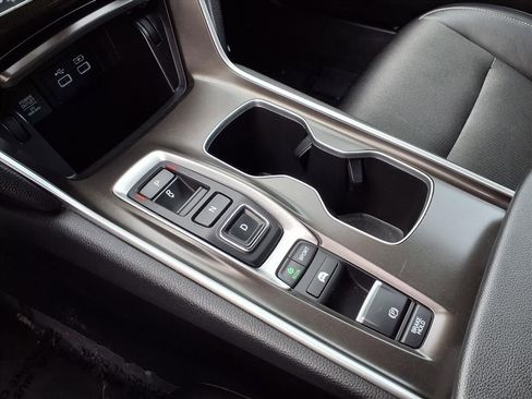 Used 2022 Honda Accord Sport image 9