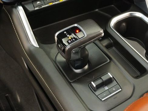 Used 2022 GMC Sierra 1500 Denali Ultimate AWD/4WD image 19