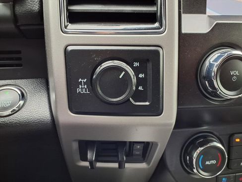 Certified 2021 Ford F250 Lariat w/ Lariat Ultimate Package image 13