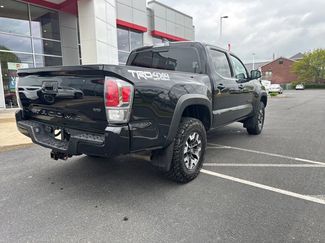 Used 2022 Toyota Tacoma TRD Off-Road w/ Technology Package AWD/4WD video 3