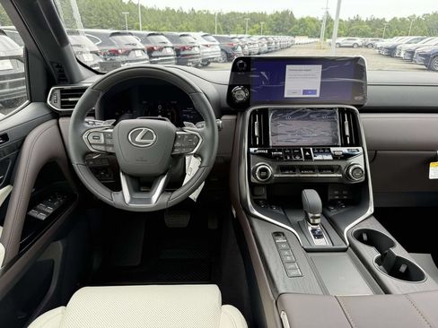 New 2026 Lexus LX 700h Luxury AWD/4WD image 8