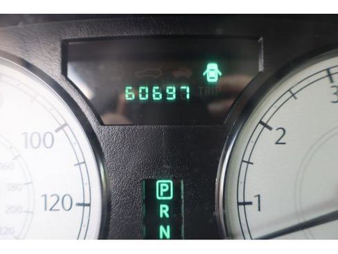 Used 2007 Chrysler 300 RWD image 10