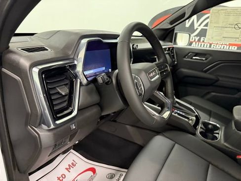 New 2026 GMC Canyon Elevation w/ Convenience Package image 12