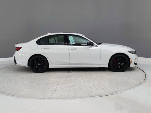 New 2026 BMW 330i Sedan w/ M Sport Package image 5