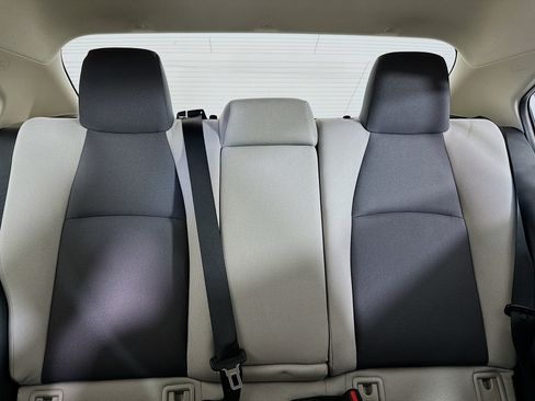 Used 2023 Toyota Corolla LE image 29