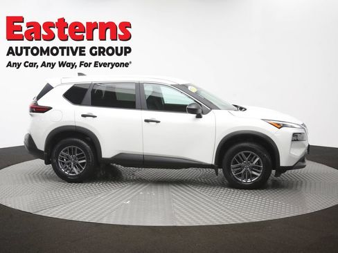 Used 2023 Nissan Rogue S AWD/4WD image 46