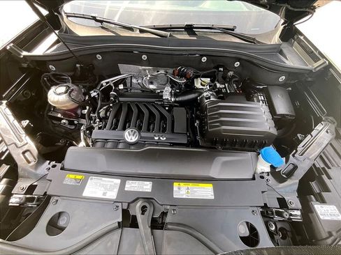 Used 2023 Volkswagen Atlas SE w/ Panoramic Sunroof Package AWD/4WD image 29