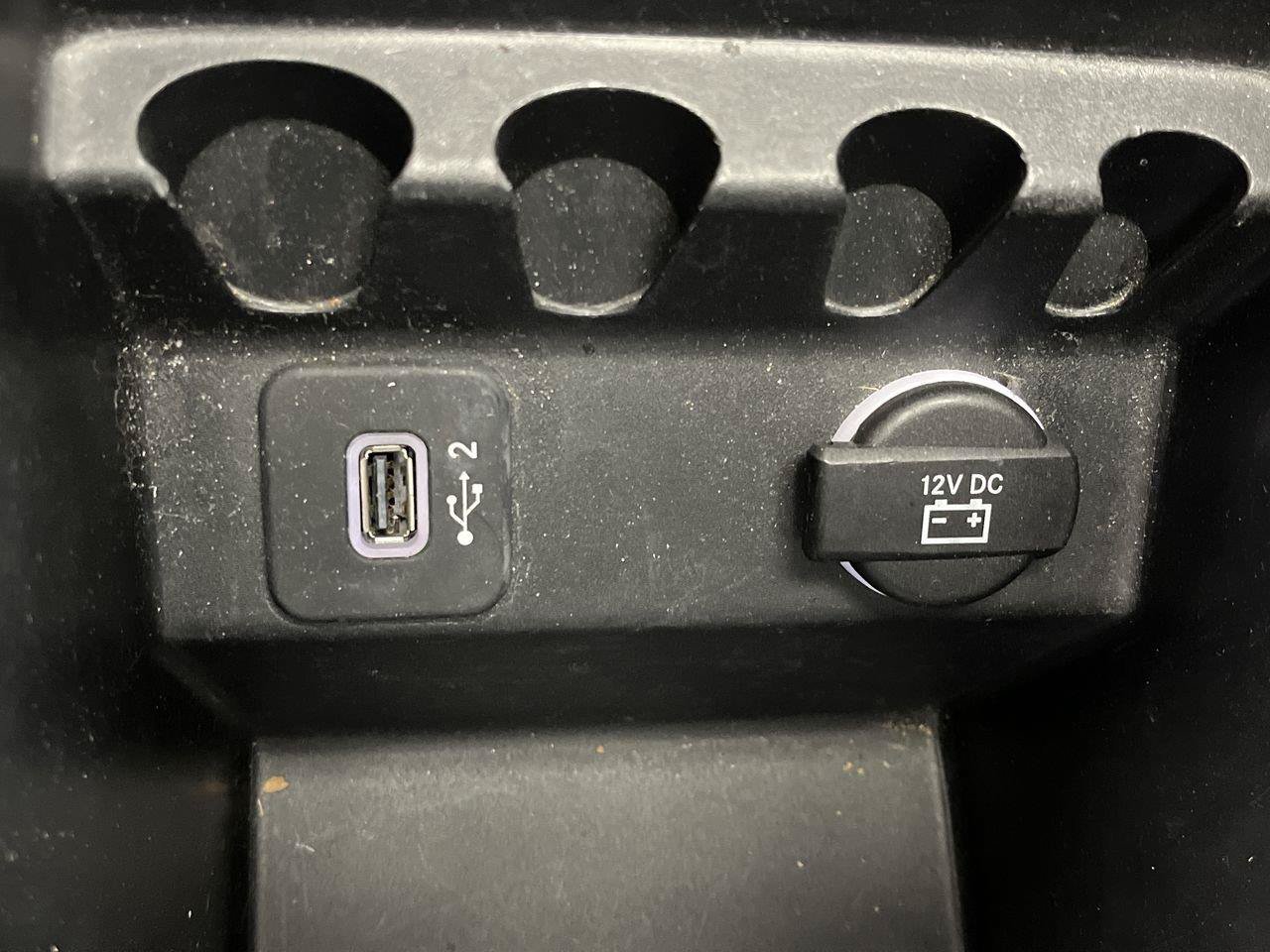 Used 2019 Jeep Cherokee Trailhawk AWD/4WD image 25