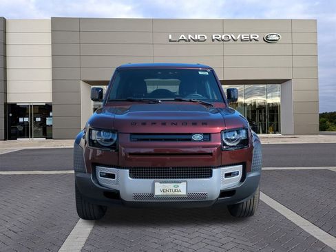 New 2025 Land Rover Defender 130 S image 2