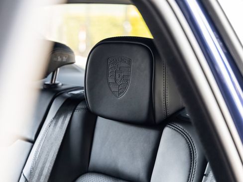 Certified 2026 Porsche Macan AWD/4WD image 37