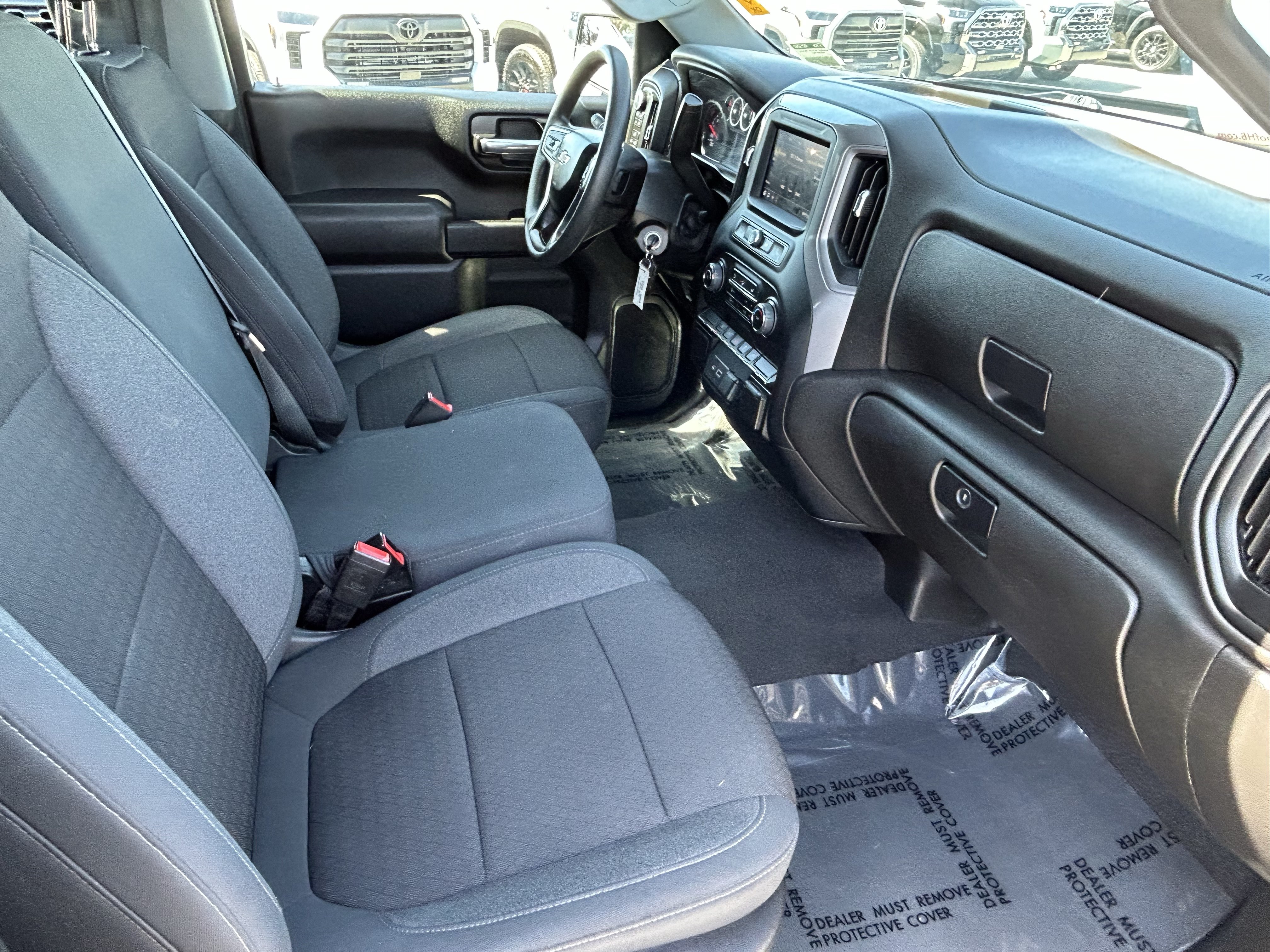 Used 2022 Chevrolet Silverado 1500 Custom w/ Safety Confidence Package AWD/4WD image 11