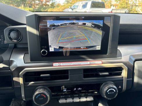 New 2024 Toyota Tacoma 2WD Double Cab image 19