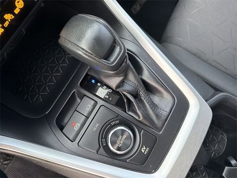 Certified 2019 Toyota RAV4 XLE image 24