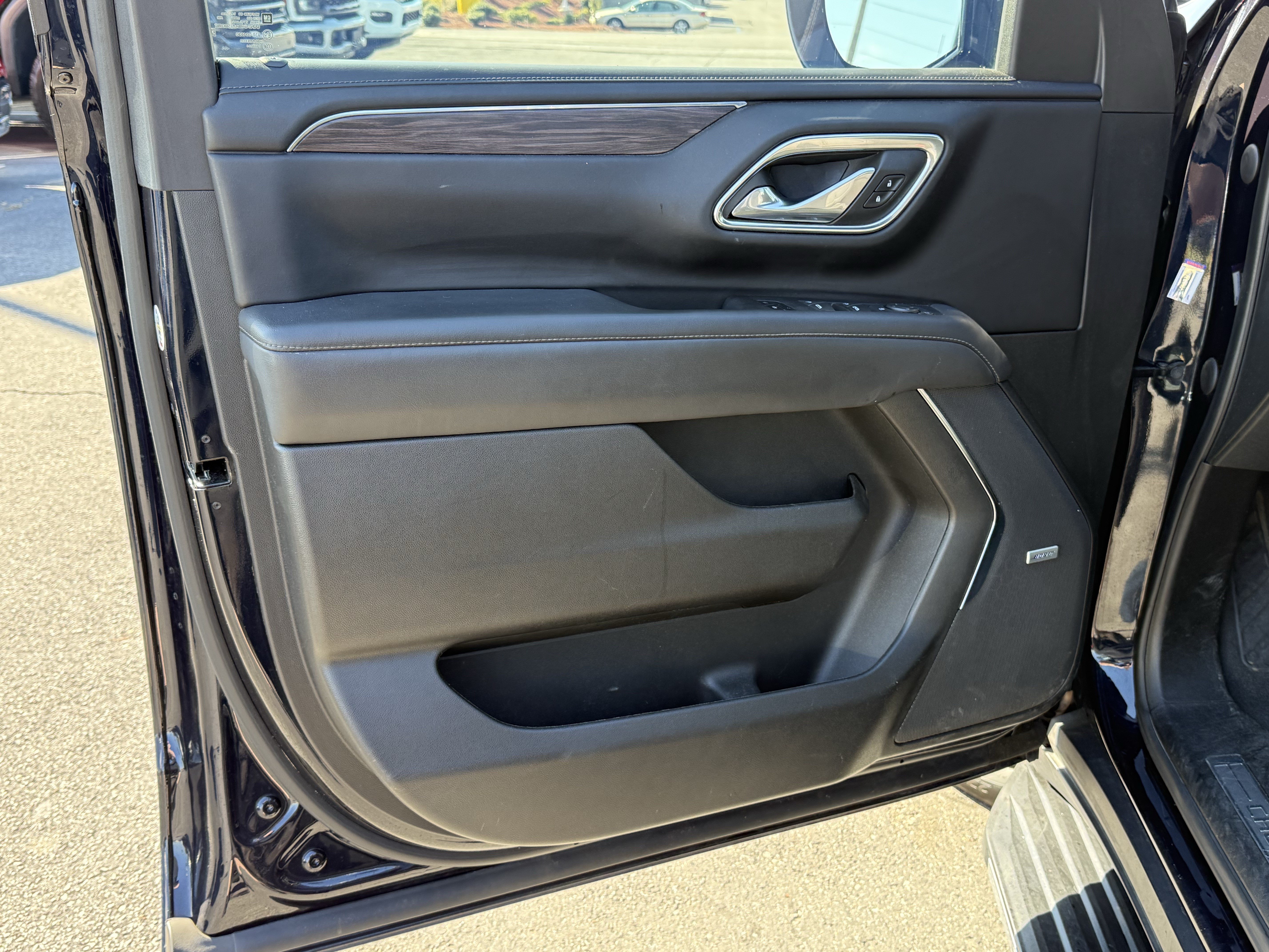Used 2023 Chevrolet Tahoe LT RWD image 14